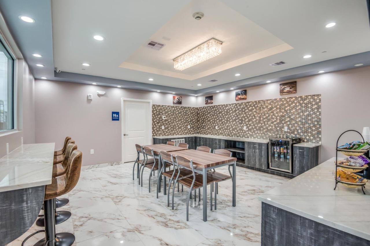 Americas Best Value Inn & Suites Houston At Hwy 6 Ngoại thất bức ảnh